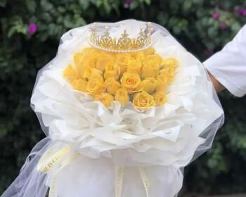 33朵黄玫瑰代表什么？黄玫瑰的花语有哪些含义？