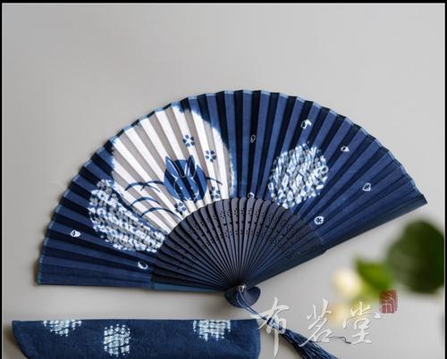 扎染梅花的象征意义是什么？