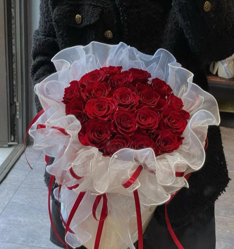 红玫瑰花语每朵代表什么？如何正确表达爱意？