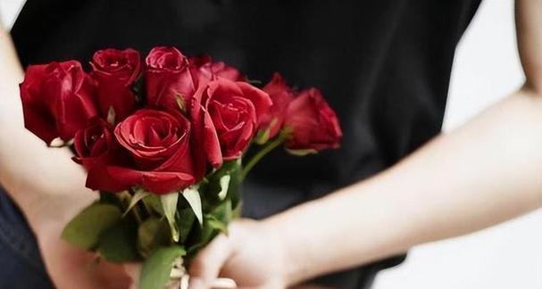 遇见花卉有什么寓意吗女生？花卉对女性有何特别含义？