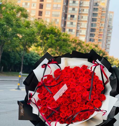 送女生表白的玫瑰花代表什么？写上名字的玫瑰花又有什么寓意？