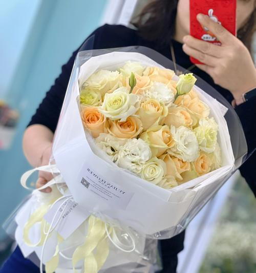 白玫瑰变为香槟玫瑰有何含义？