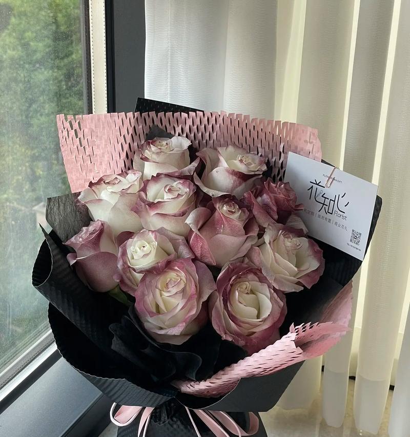 66朵红玫瑰的花语含义是什么？
