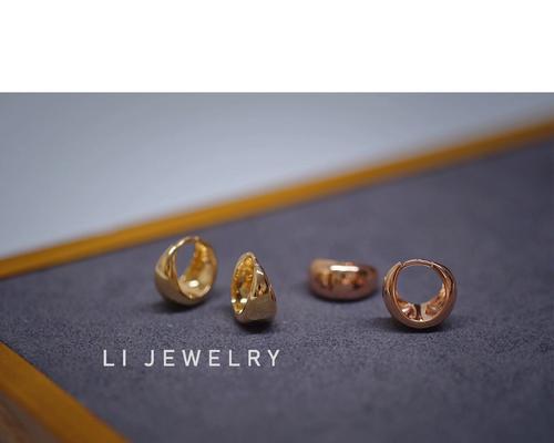 耳坠玫瑰花送给妈妈有何含义？它代表了怎样的情感？