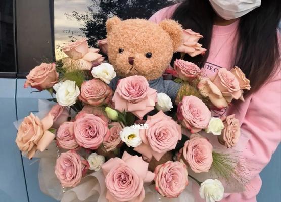 粉色抱抱熊的花语代表什么？