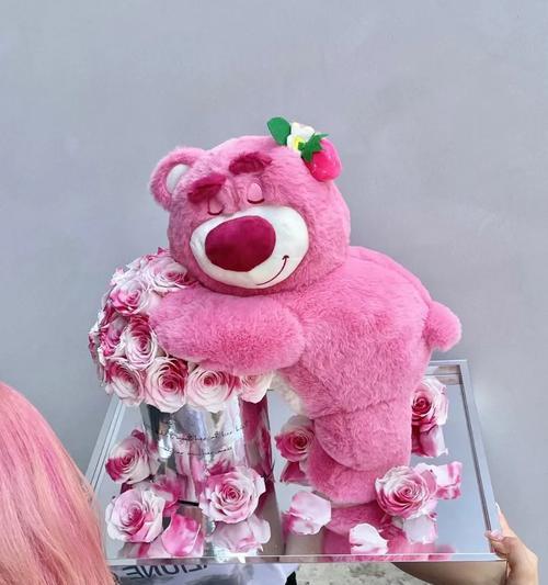 粉色抱抱熊的花语代表什么？