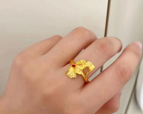 苹果叶子的花语是什么？它在花语中代表什么意义？